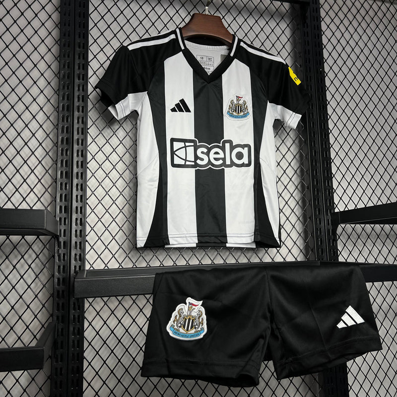 NEWCASTLE I 24/25 CONJUNTO INFANTIL